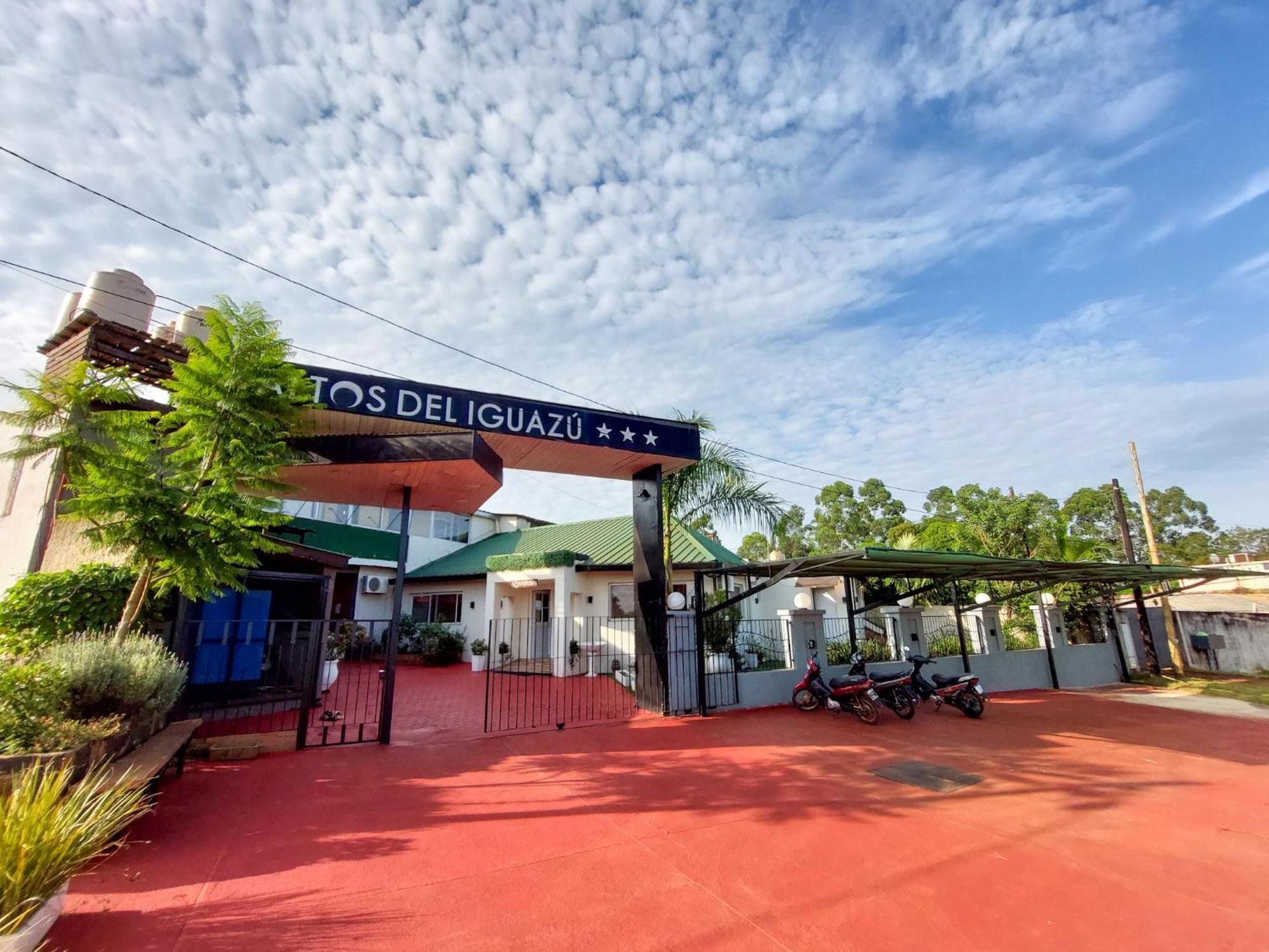Altos Del Iguazu Hotel Пуерто Игуасу Екстериор снимка