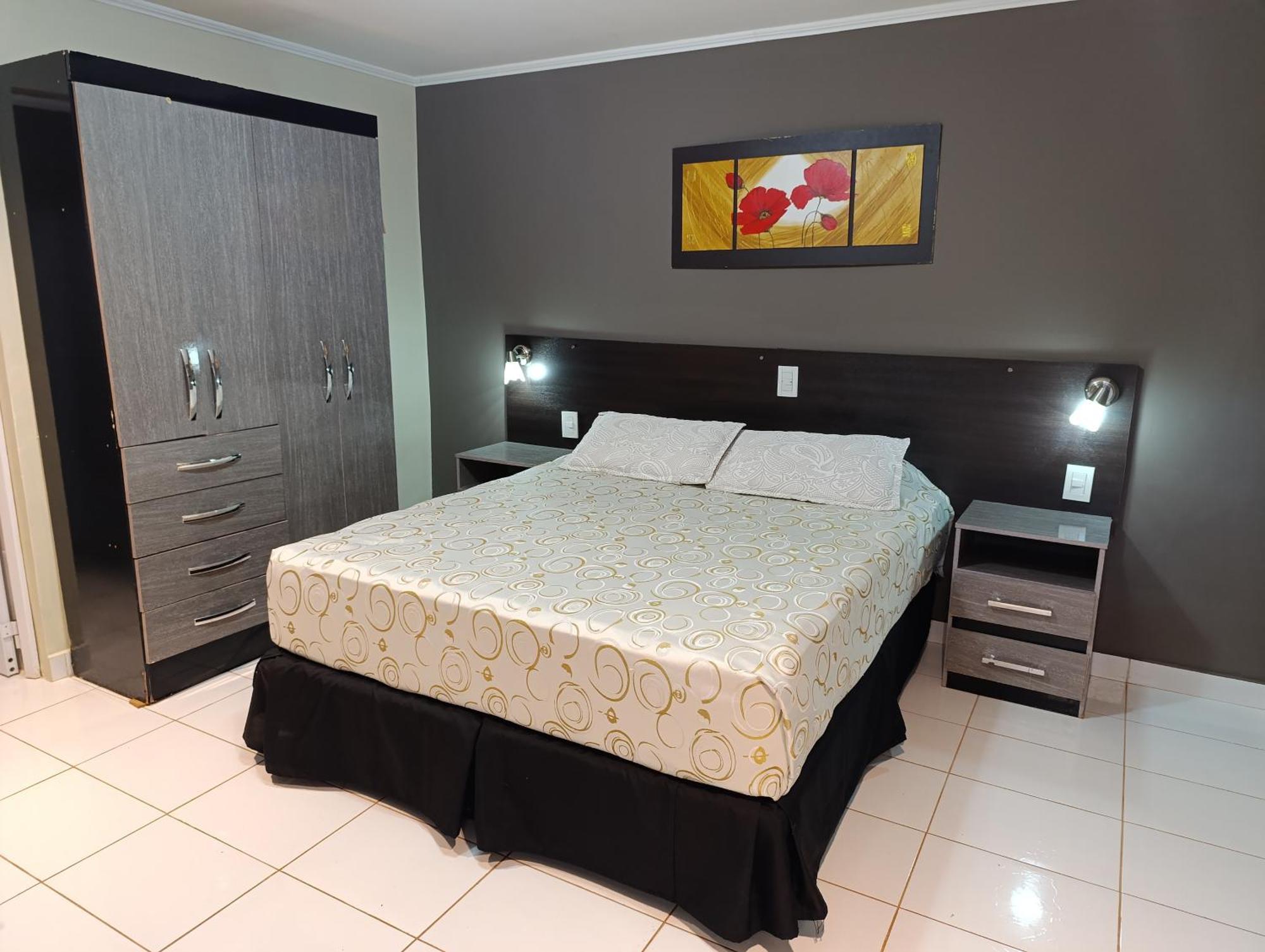 Altos Del Iguazu Hotel Пуерто Игуасу Екстериор снимка
